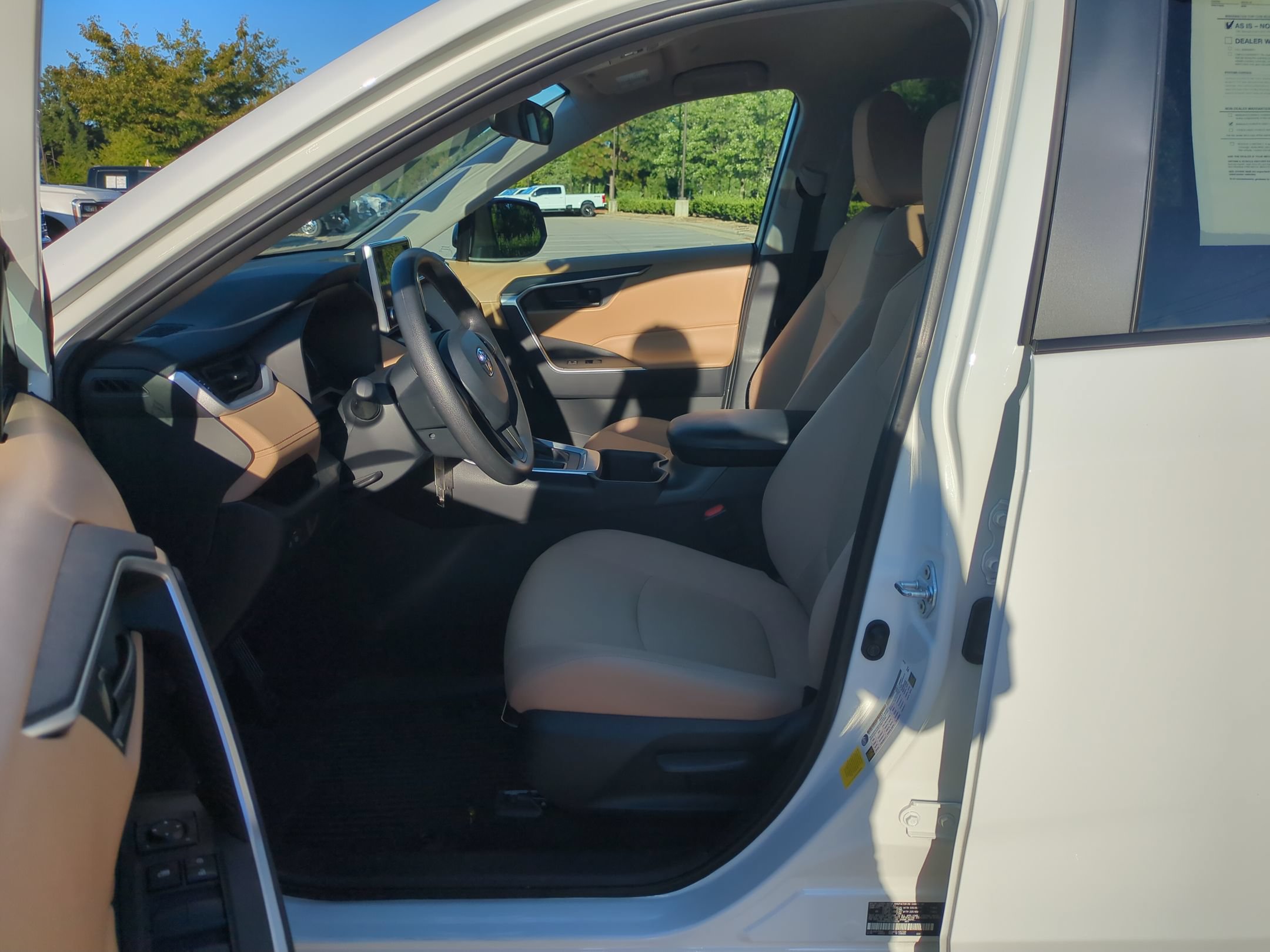Used 2024 Toyota RAV4 LE FWD image 13