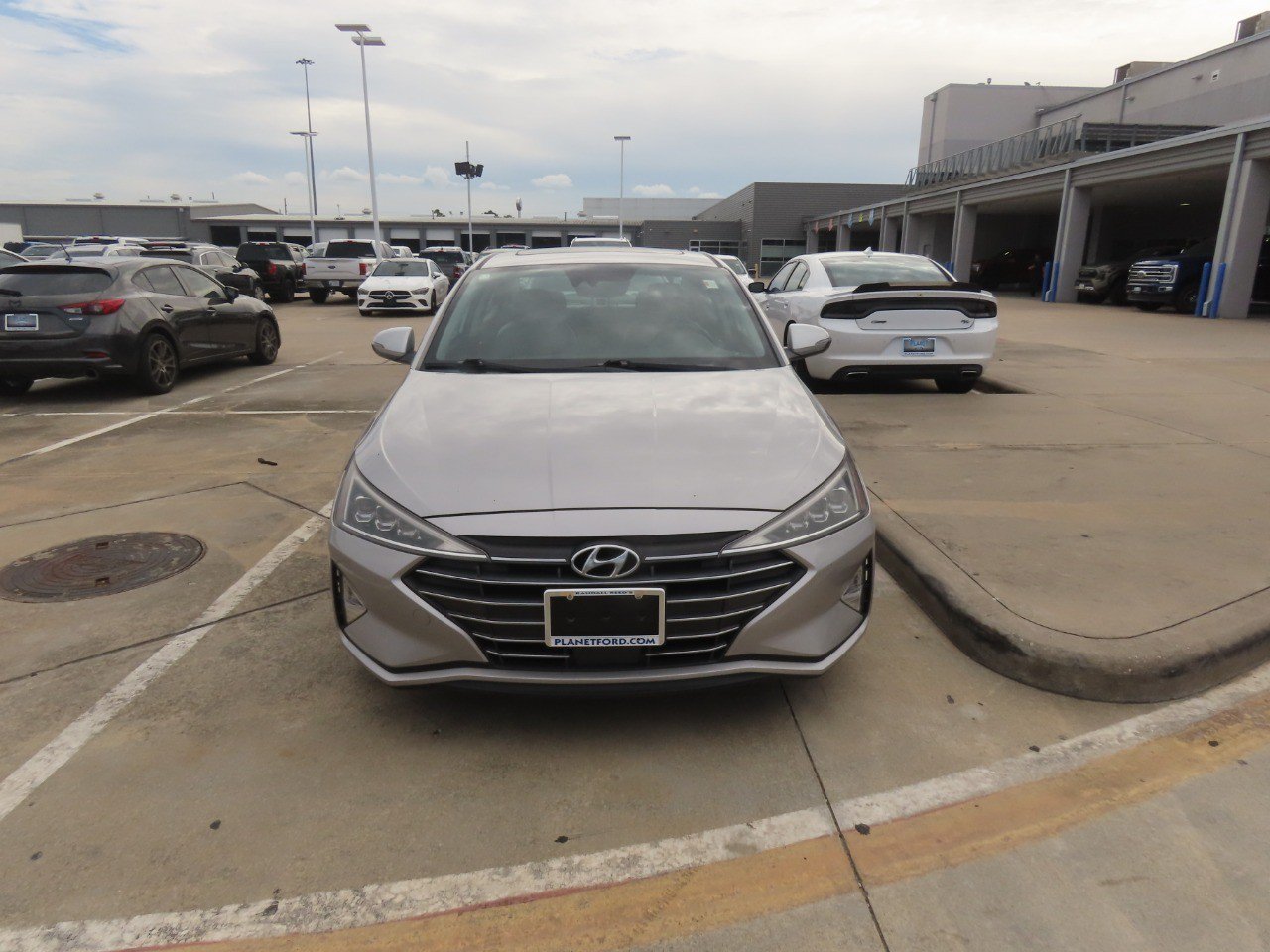 Used 2020 Hyundai Elantra Limited w/ Ultimate Package 03 FWD image 5