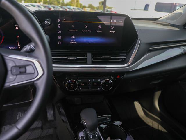 Used 2024 Chevrolet Trax ACTIV w/ Driver Confidence Package FWD image 36