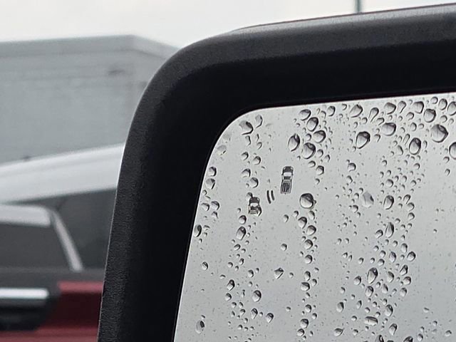 Certified 2022 Ford F150 XLT w/ Equipment Group 302A High image 31