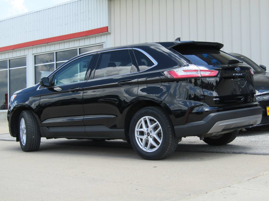 Certified 2024 Ford Edge SEL w/ Convenience Package AWD/4WD image 10