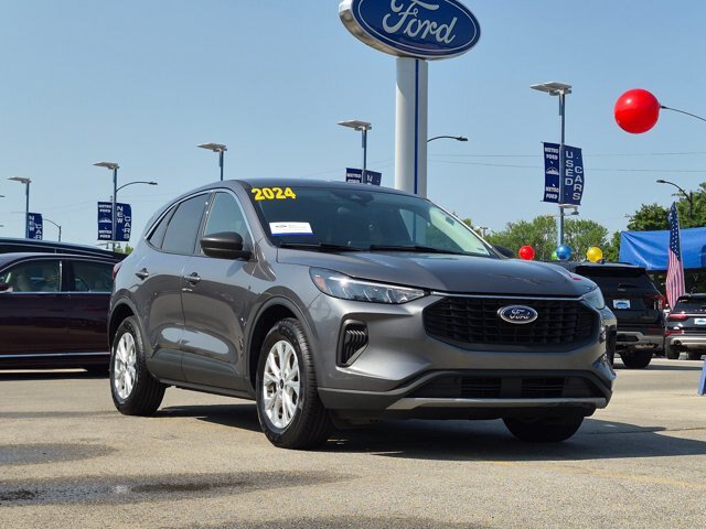 Certified 2024 Ford Escape Active FWD image 2