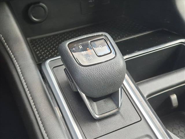 Used 2022 Nissan Pathfinder SV w/ SV Black Package FWD image 11