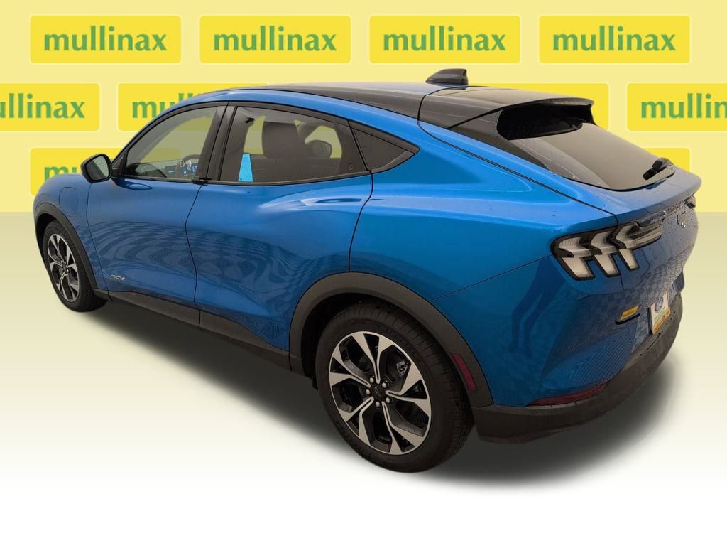 Certified 2025 Ford Mustang Mach-E Select w/ Comfort Package Lite image 9