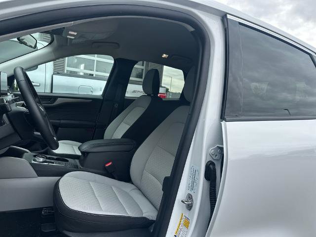 Certified 2024 Ford Escape Active AWD/4WD image 4