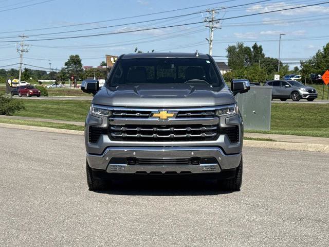 Used 2023 Chevrolet Silverado 1500 LTZ AWD/4WD image 2