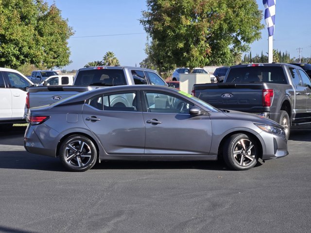 Used 2025 Nissan Sentra SV FWD image 3