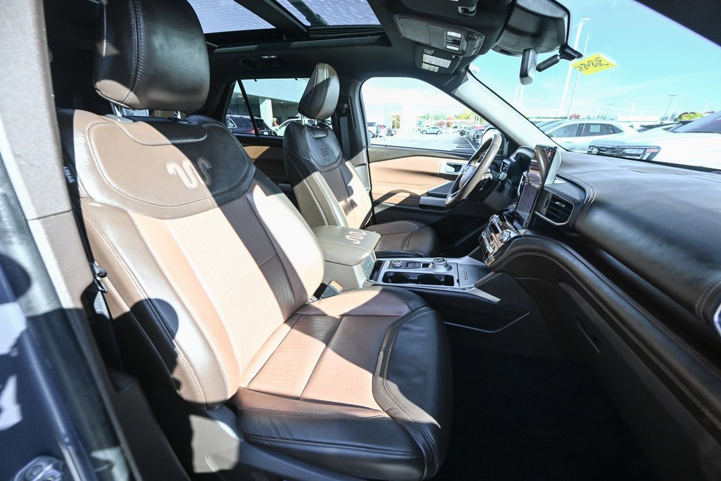 Certified 2021 Ford Explorer King Ranch w/ Premium Technology Package image 28