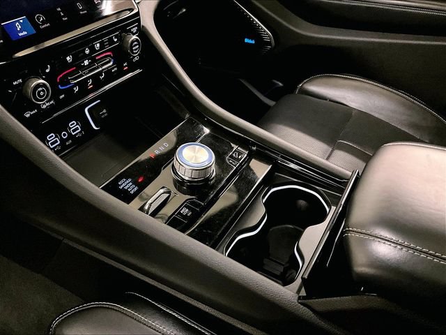 Used 2021 Jeep Grand Cherokee L Overland w/ Luxury Tech Group IV AWD/4WD image 16