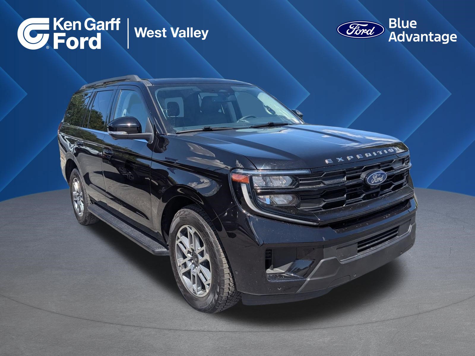 Certified 2025 Ford Expedition Active AWD/4WD image 1