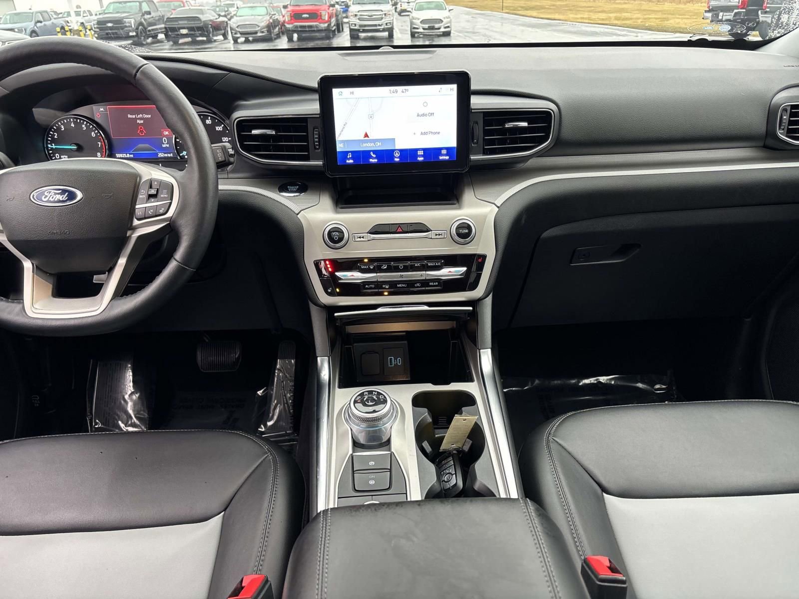 Certified 2022 Ford Explorer XLT w/ Equipment Group 202A image 31