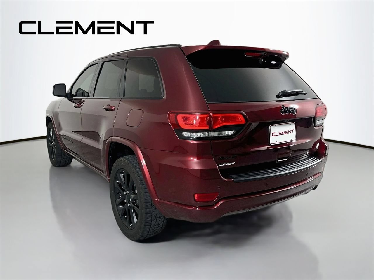 Used 2020 Jeep Grand Cherokee Altitude AWD/4WD image 10