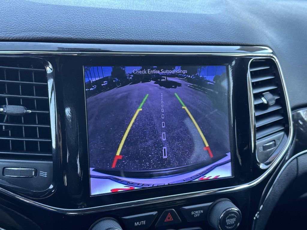 Used 2019 Jeep Grand Cherokee Trailhawk w/ Trailhawk Luxury Group image 16