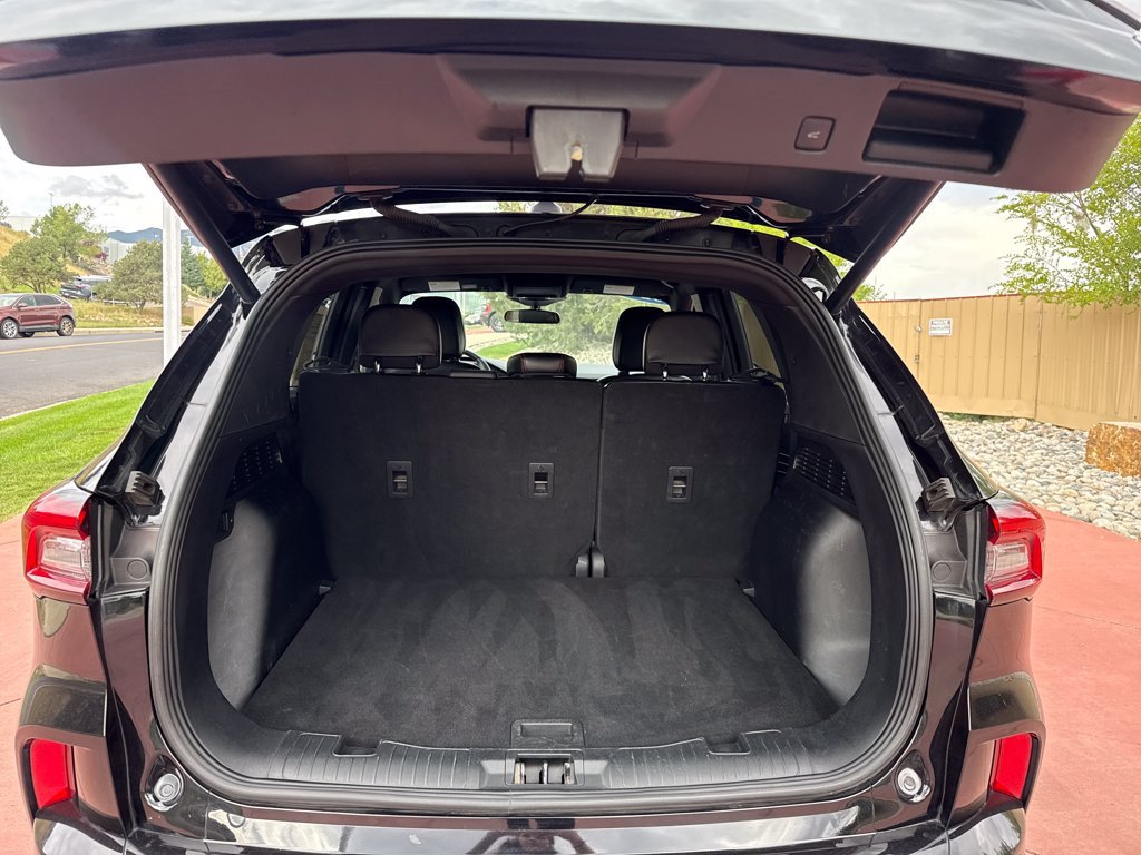 Certified 2024 Ford Escape ST-Line AWD/4WD image 8