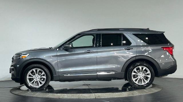 Certified 2022 Ford Explorer XLT w/ Equipment Group 202A AWD/4WD image 6