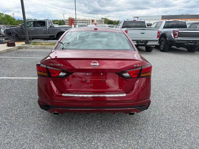 Used 2023 Nissan Altima 2.5 SV w/ SV Premium Package FWD image 8