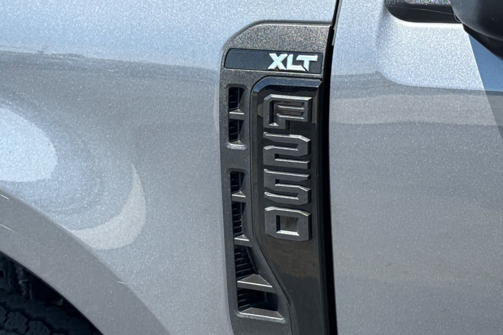 Certified 2024 Ford F250 XLT w/ XLT Premium Package AWD/4WD image 31