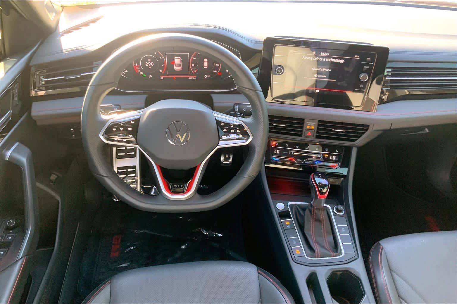 Used 2025 Volkswagen Jetta GLI Autobahn FWD image 6