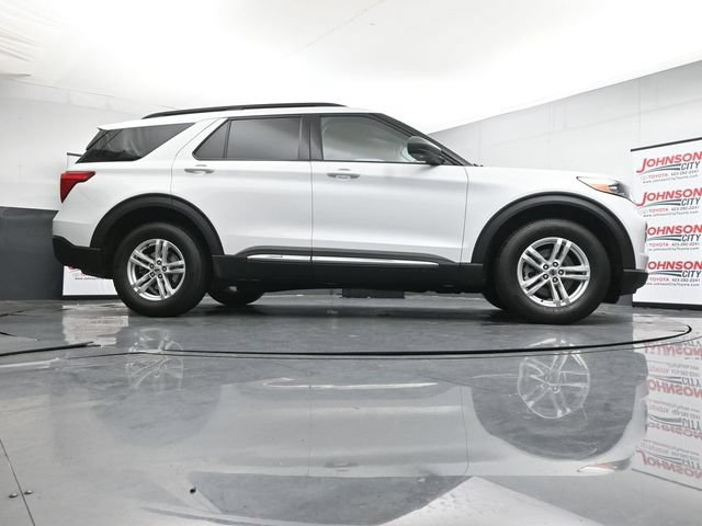 Certified 2024 Ford Explorer XLT w/ Equipment Group 202A AWD/4WD image 36
