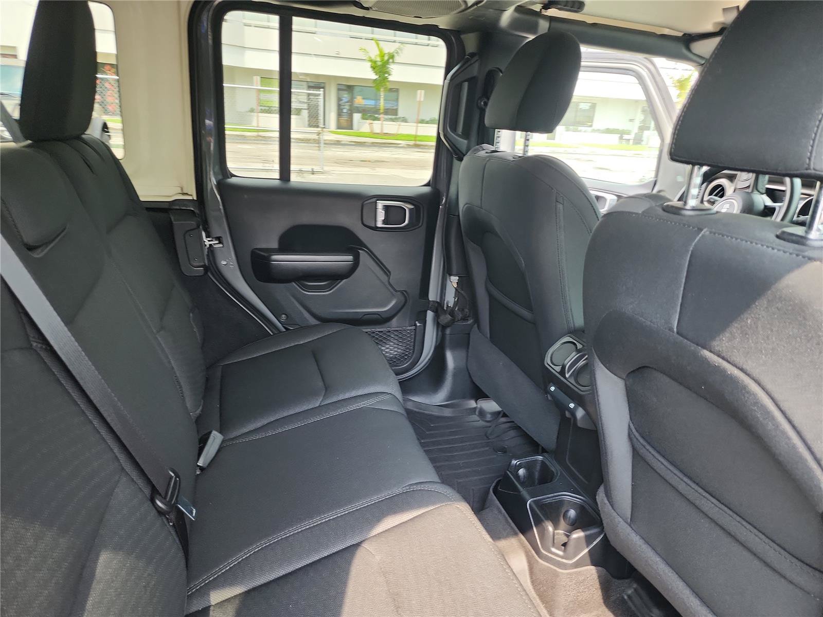 Used 2020 Jeep Wrangler Unlimited Sport S AWD/4WD image 23