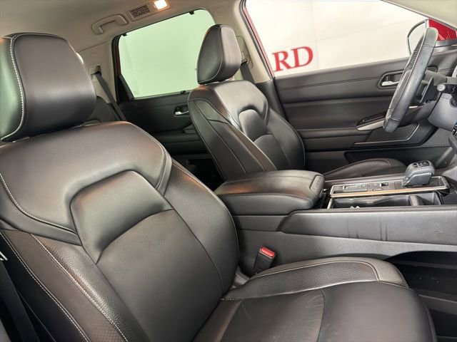 Used 2022 Nissan Pathfinder SL FWD image 16