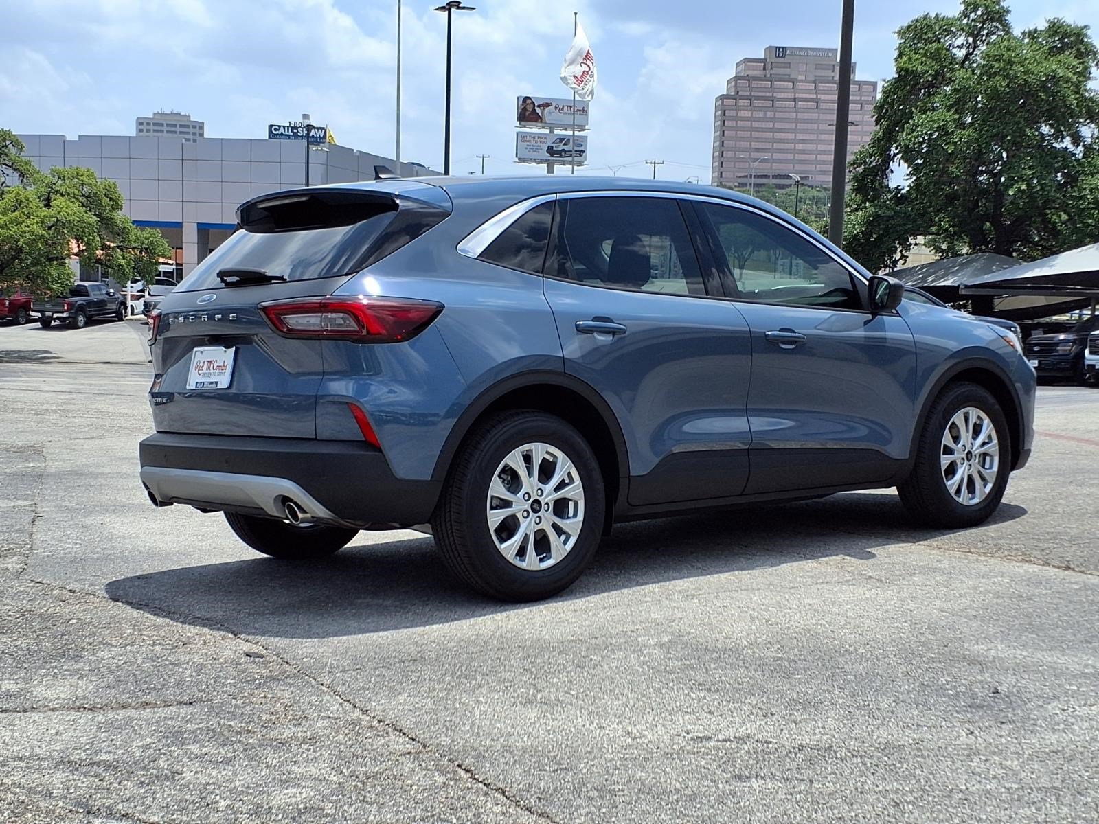 Certified 2024 Ford Escape Active w/ Tech Pack #1 FWD image 6