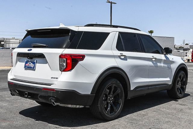 Certified 2024 Ford Explorer ST-Line w/ Class IV Trailer Tow Package AWD/4WD image 9