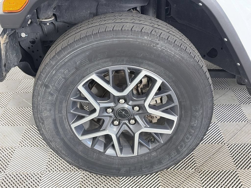 Used 2024 Jeep Wrangler Unlimited Sahara AWD/4WD image 8