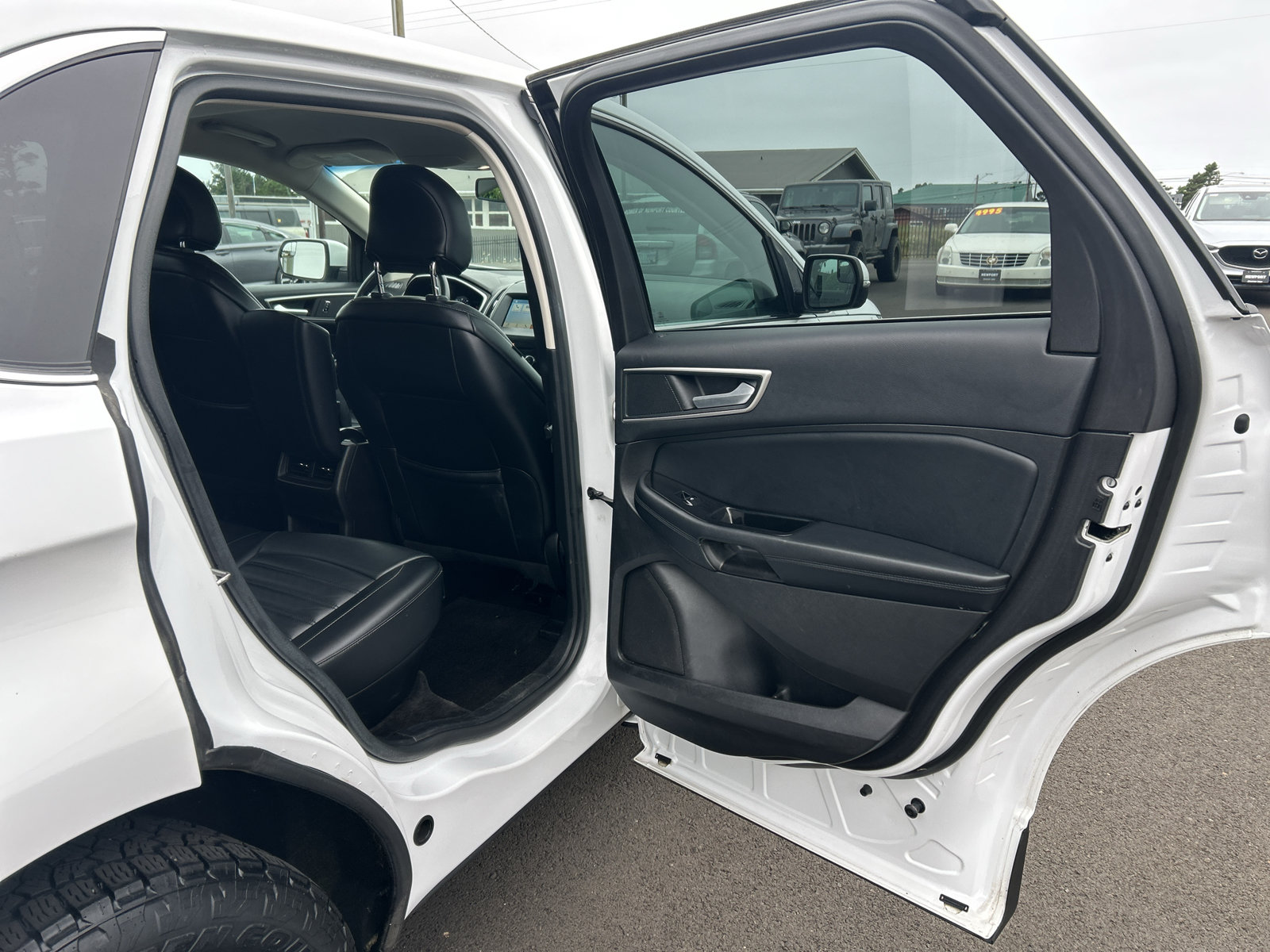 Certified 2017 Ford Edge SEL w/ Equipment Group 201A FWD image 29