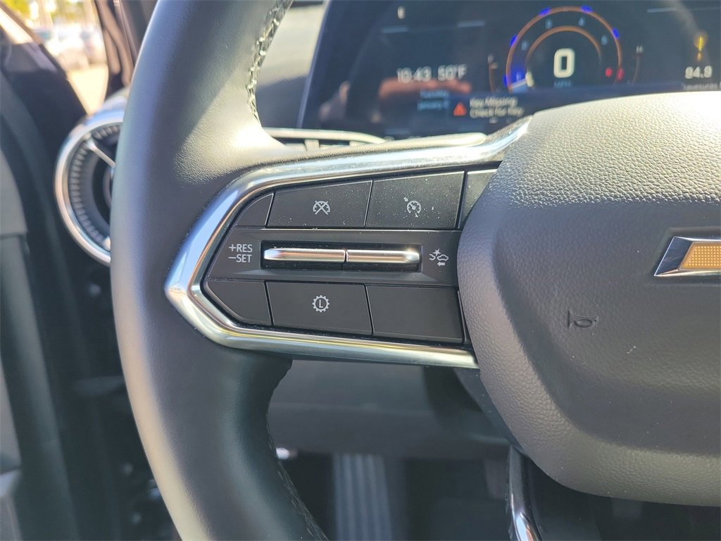 Used 2025 Chevrolet Equinox LT image 17