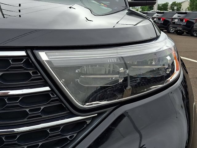 Certified 2023 Ford Explorer XLT w/ Equipment Group 202A AWD/4WD image 9