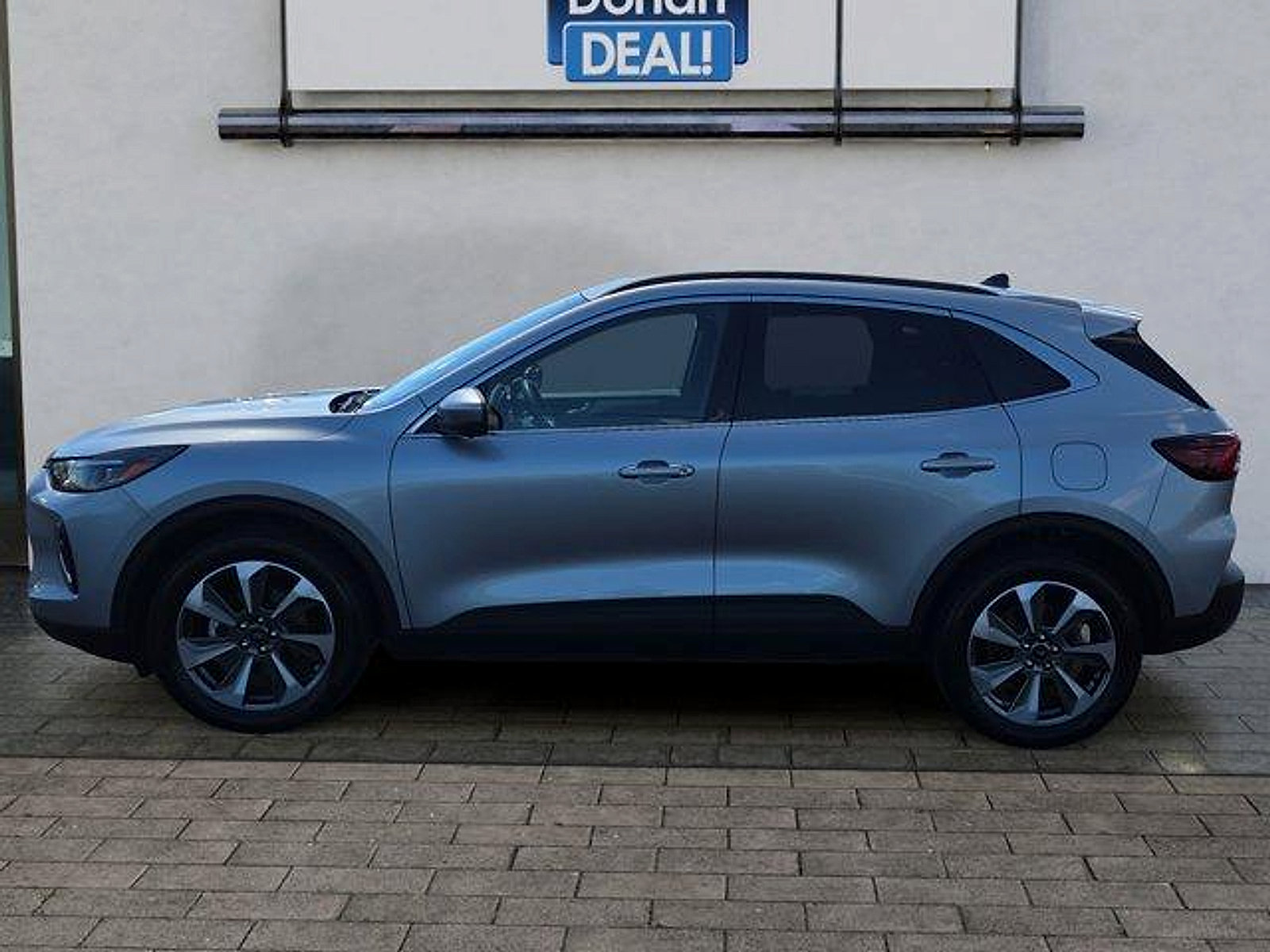 Certified 2023 Ford Escape Platinum AWD/4WD image 6