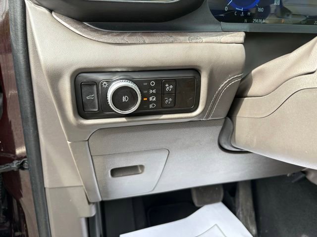 Certified 2023 Ford Explorer Platinum w/ Equipment Group 601A AWD/4WD image 17
