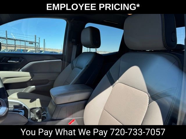 Used 2025 Chevrolet Colorado ZR2 w/ Technology Package AWD/4WD image 13