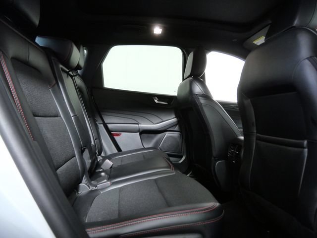 Certified 2025 Ford Escape ST-Line Select w/ Tech Pack #1 AWD/4WD image 12