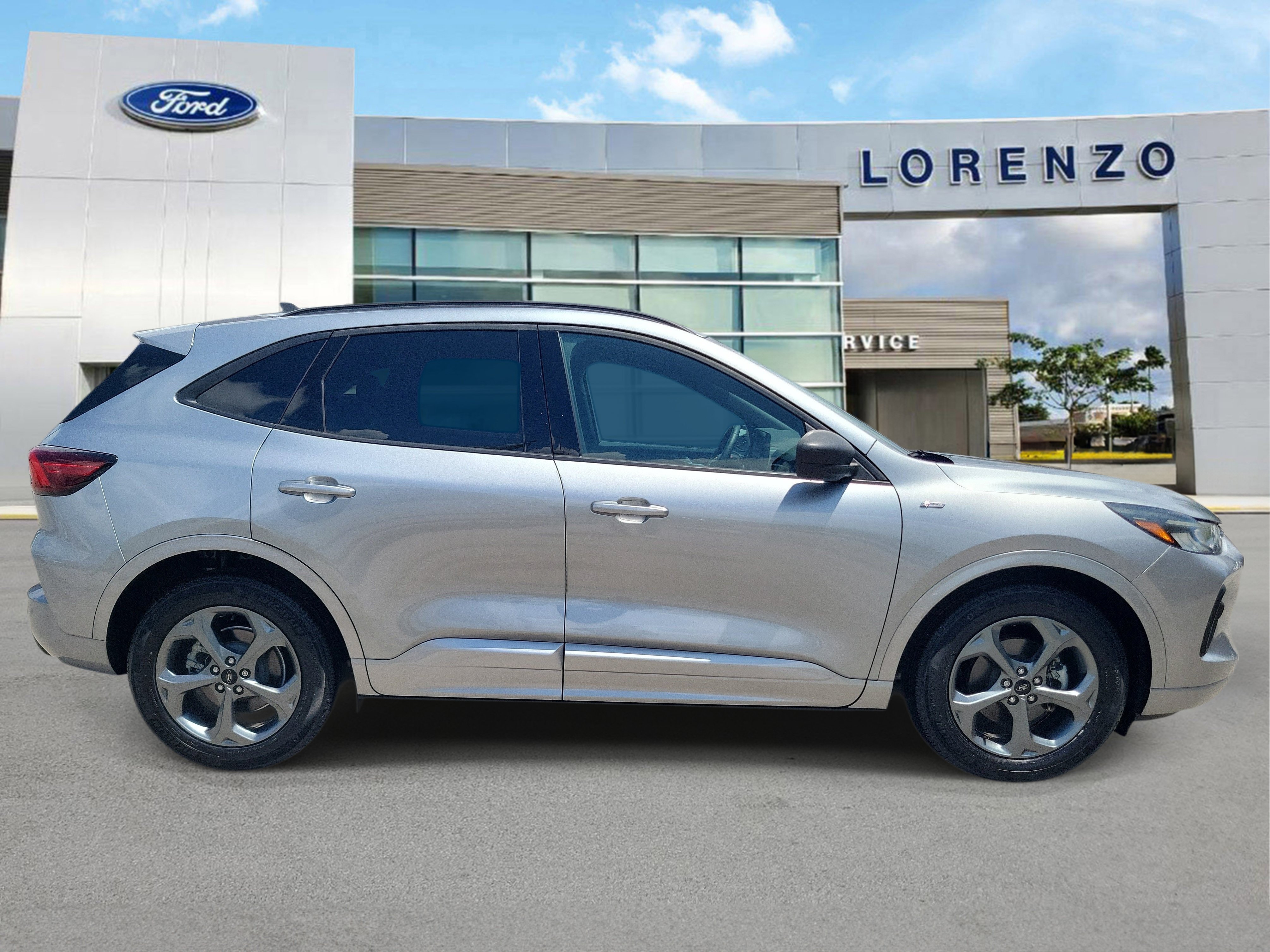 Certified 2024 Ford Escape ST-Line w/ Tech Pack #1 FWD image 4