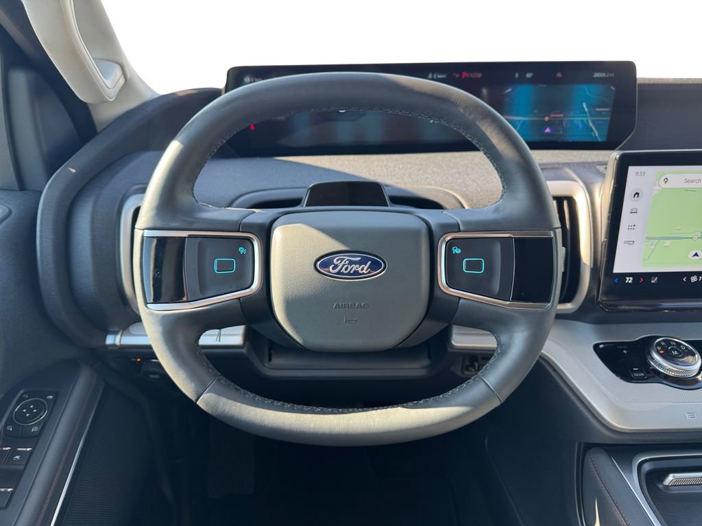 Certified 2025 Ford Expedition Active image 12