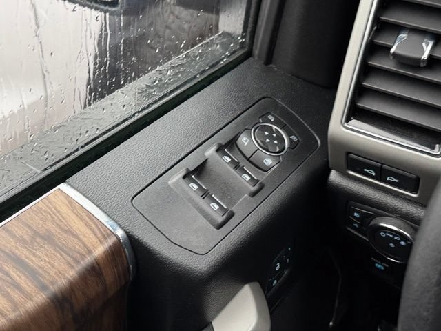 Certified 2018 Ford F150 Lariat w/ Equipment Group 502A Luxury AWD/4WD image 31