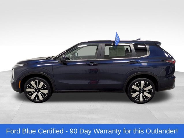 Used 2025 Mitsubishi Outlander SE