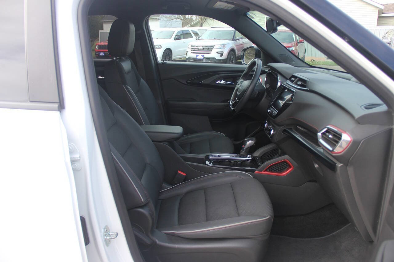 Used 2023 Chevrolet TrailBlazer RS w/ Convenience Package FWD image 21