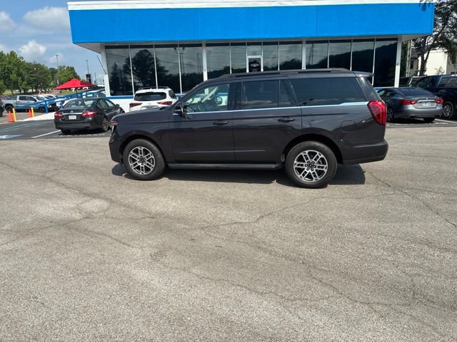 Certified 2025 Ford Expedition Active AWD/4WD image 26