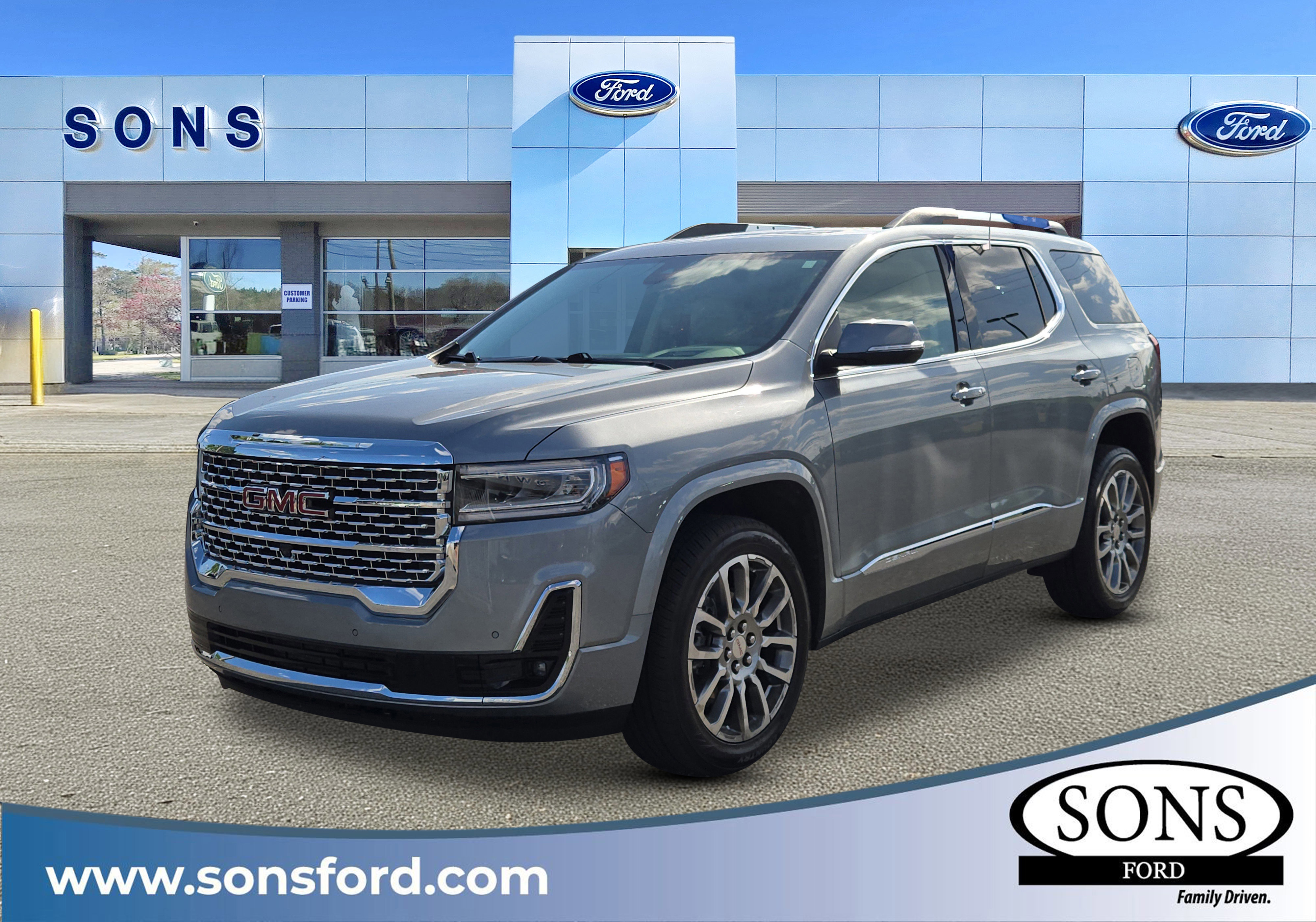 Used 2023 GMC Acadia Denali w/ Denali Technology Package FWD image 9