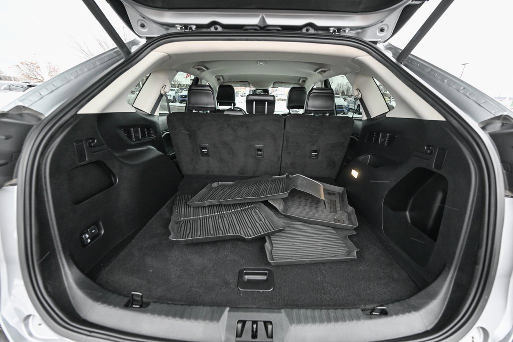 Certified 2024 Ford Edge SEL w/ Convenience Package image 16