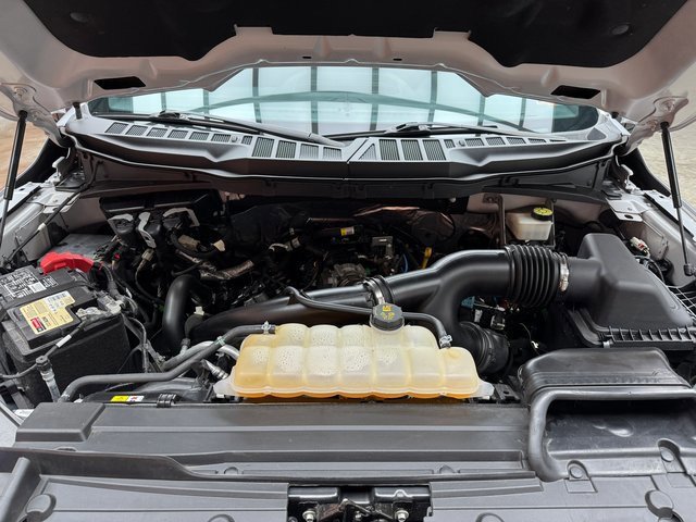 Certified 2022 Ford F150 XLT w/ Equipment Group 302A High image 28