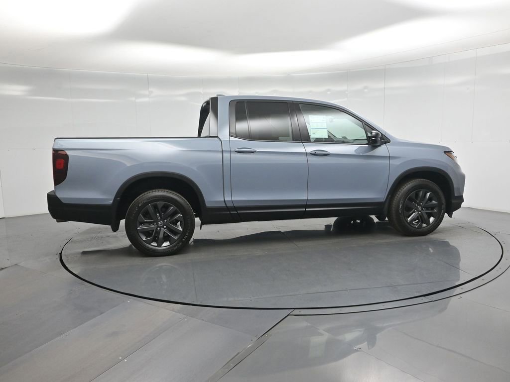 Used 2023 Honda Ridgeline Sport image 11