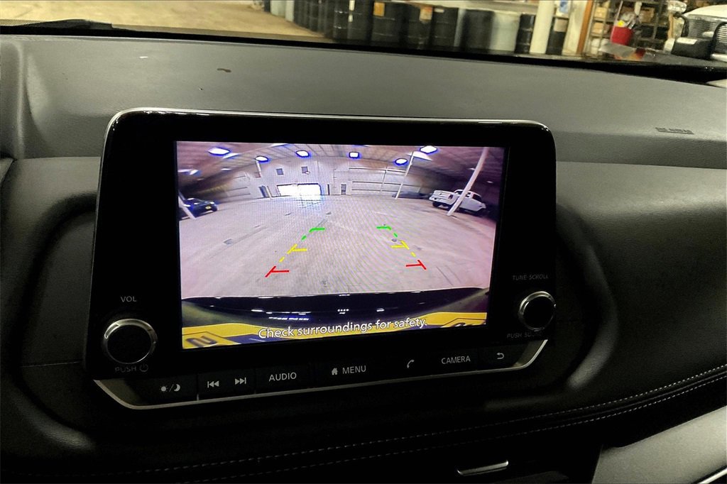 Used 2024 Nissan Rogue SV image 20