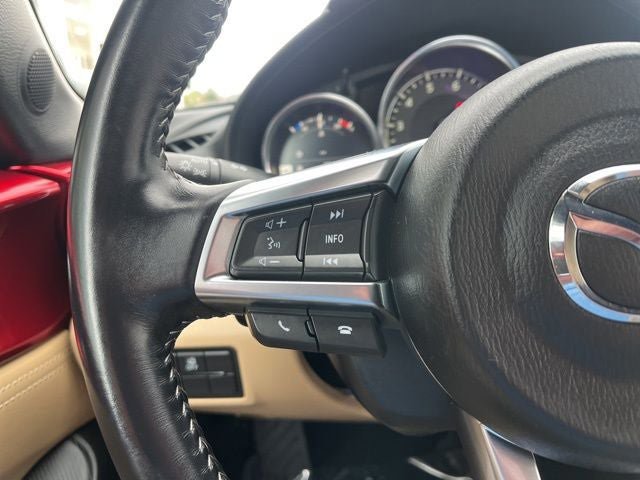 Used 2020 MAZDA MX-5 Miata RF Grand Touring RWD image 23
