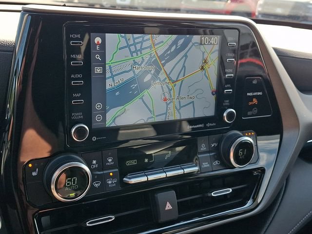 Used 2022 Toyota Highlander XLE AWD/4WD image 20
