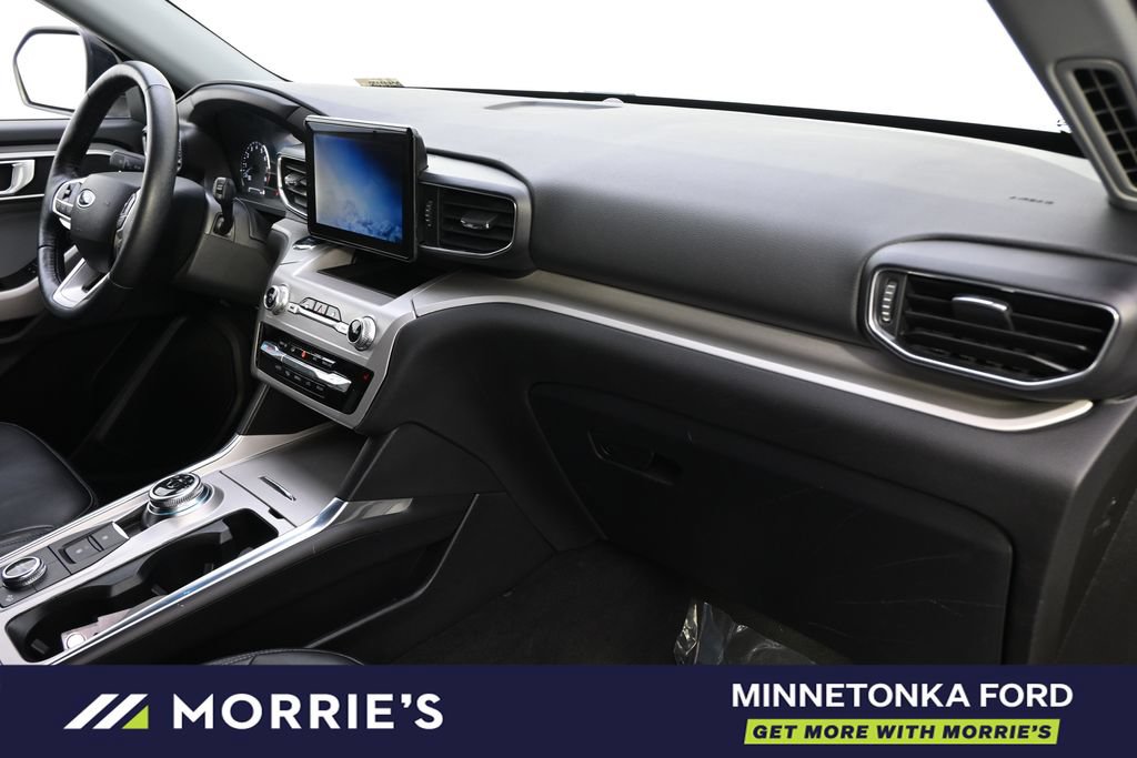 Certified 2023 Ford Explorer XLT w/ Equipment Group 202A AWD/4WD image 14