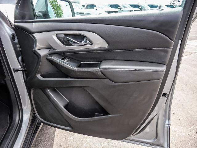 Used 2023 Chevrolet Traverse LT FWD image 20